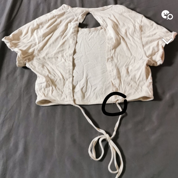 cropped top - Picture 2 of 2